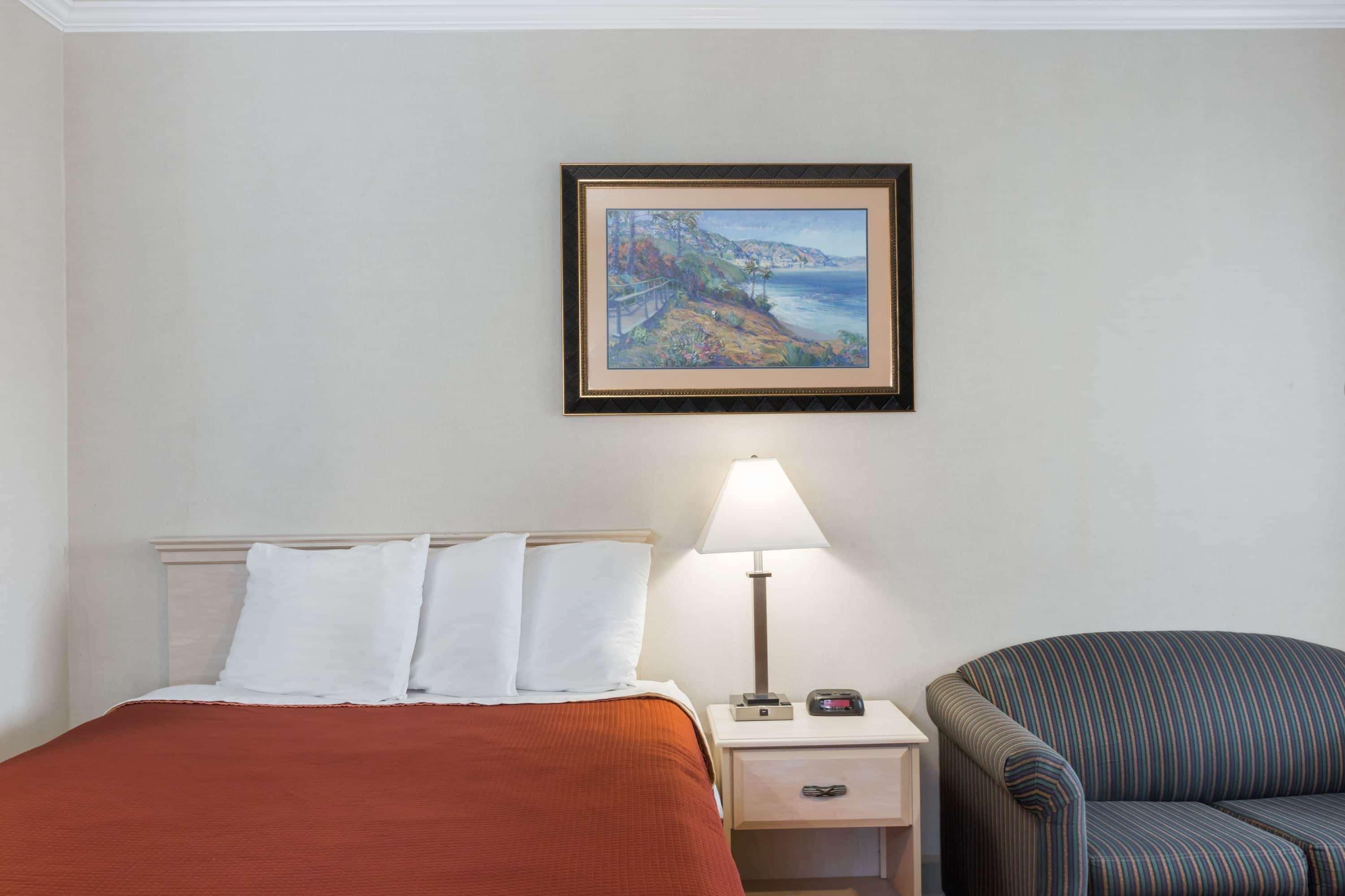 Monarch Valley Inn Marina At Monterey Bay Εξωτερικό φωτογραφία