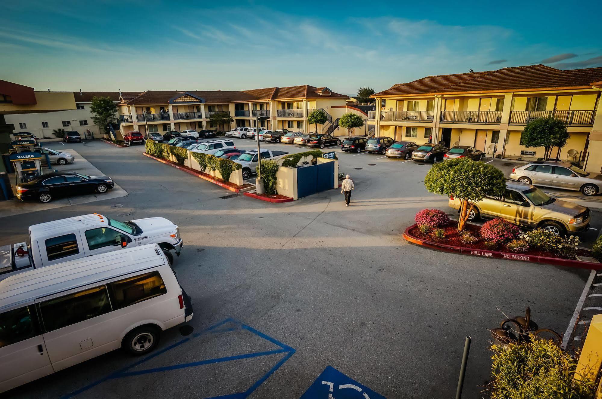 Monarch Valley Inn Marina At Monterey Bay Εξωτερικό φωτογραφία